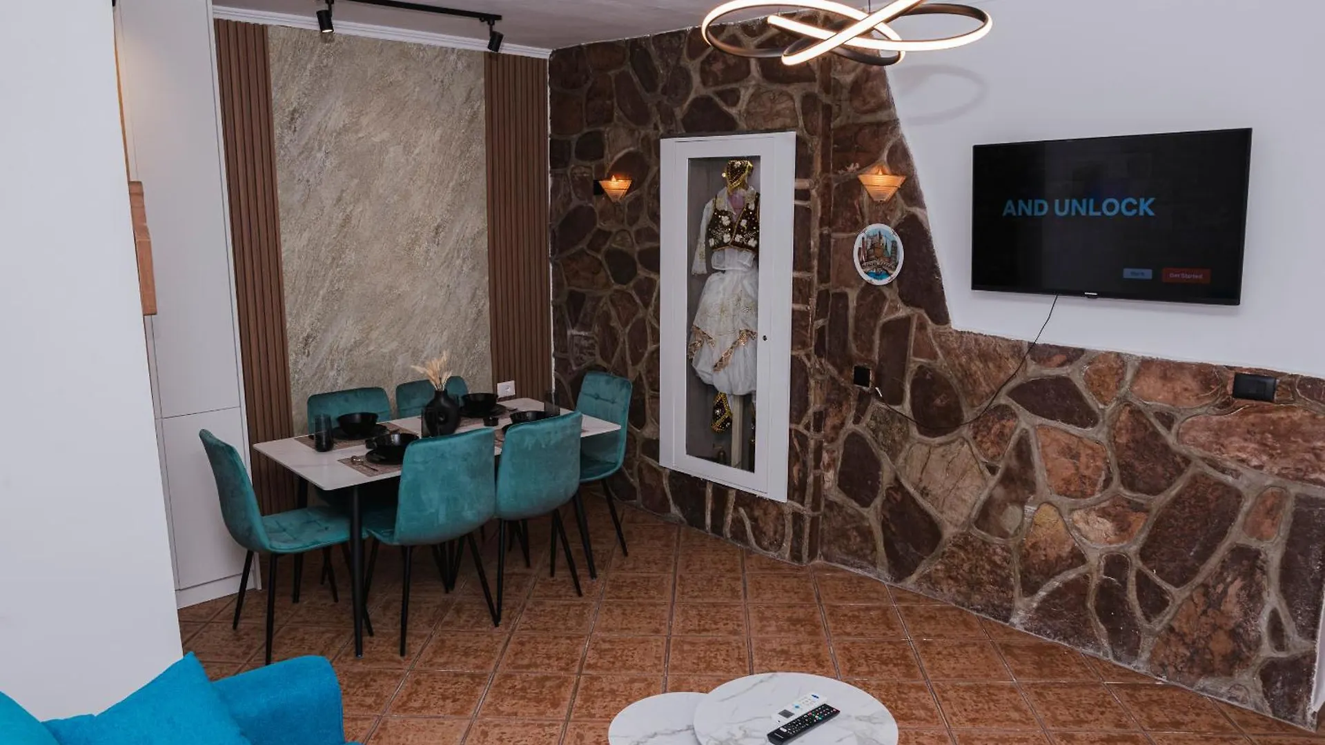 Via Albania - Myslym Shyri Apartment 티라나