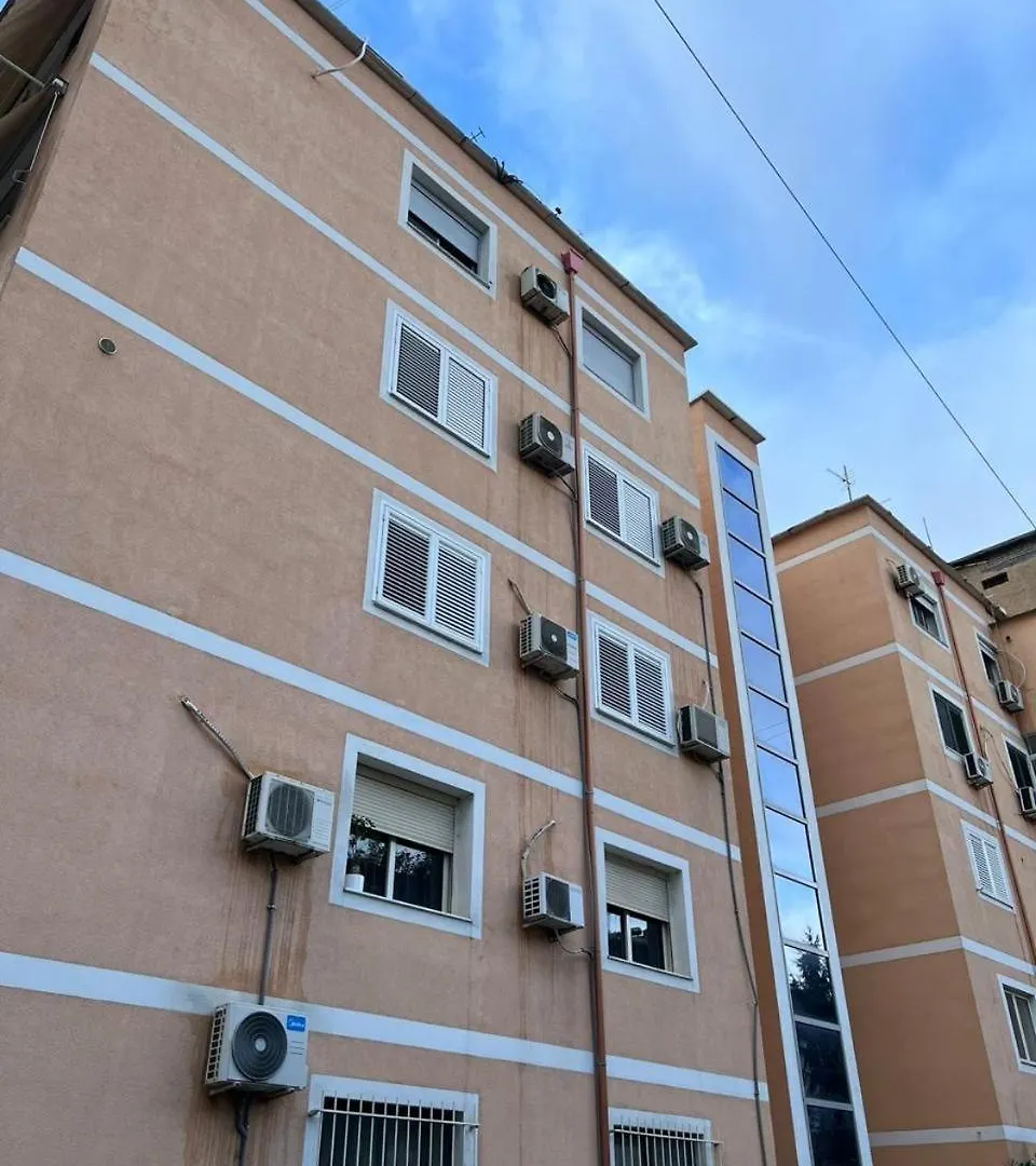 Via Albania - Myslym Shyri Apartment 티라나